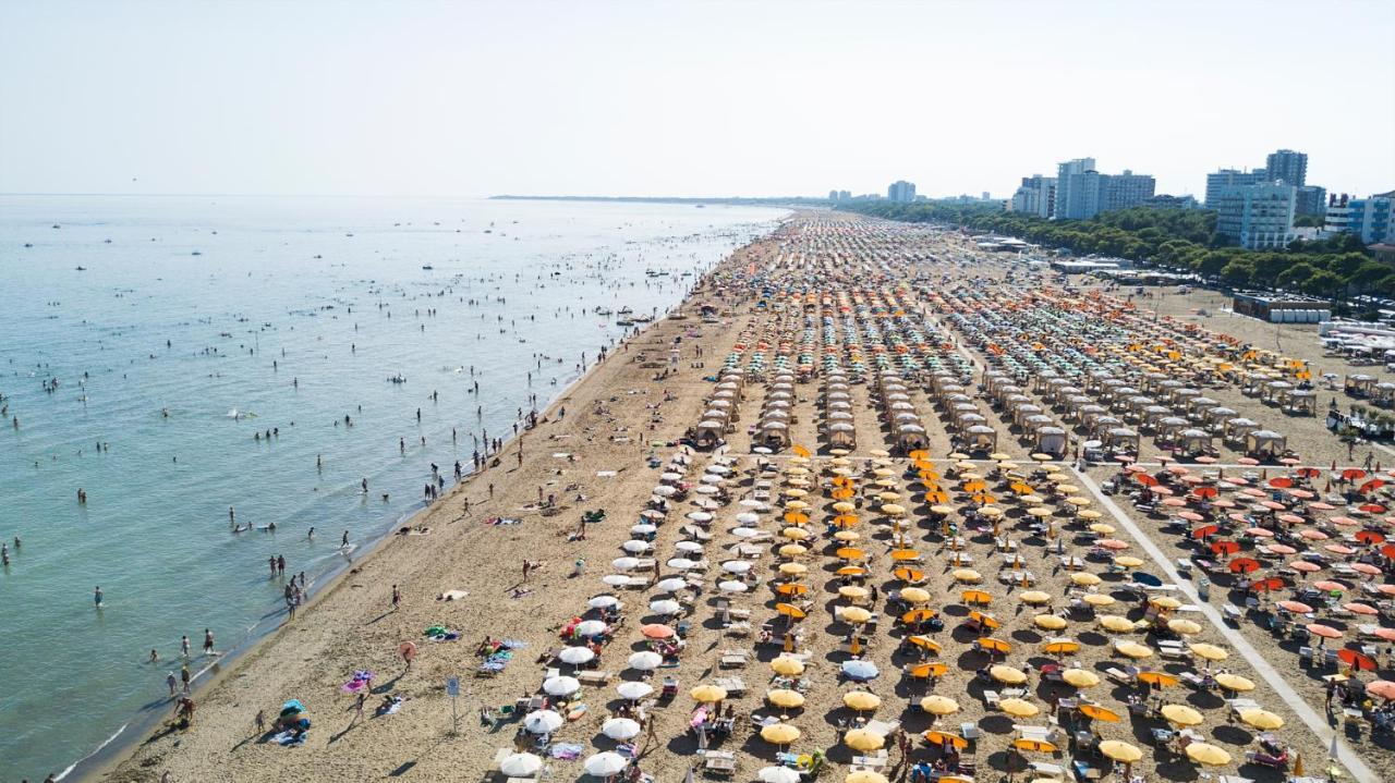 Villaggio Laura Lignano Sabbiadoro Exterior foto